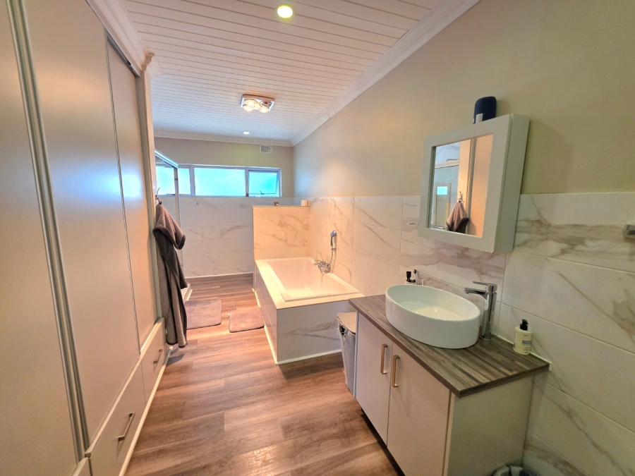 4 Bedroom Property for Sale in Panorama Free State